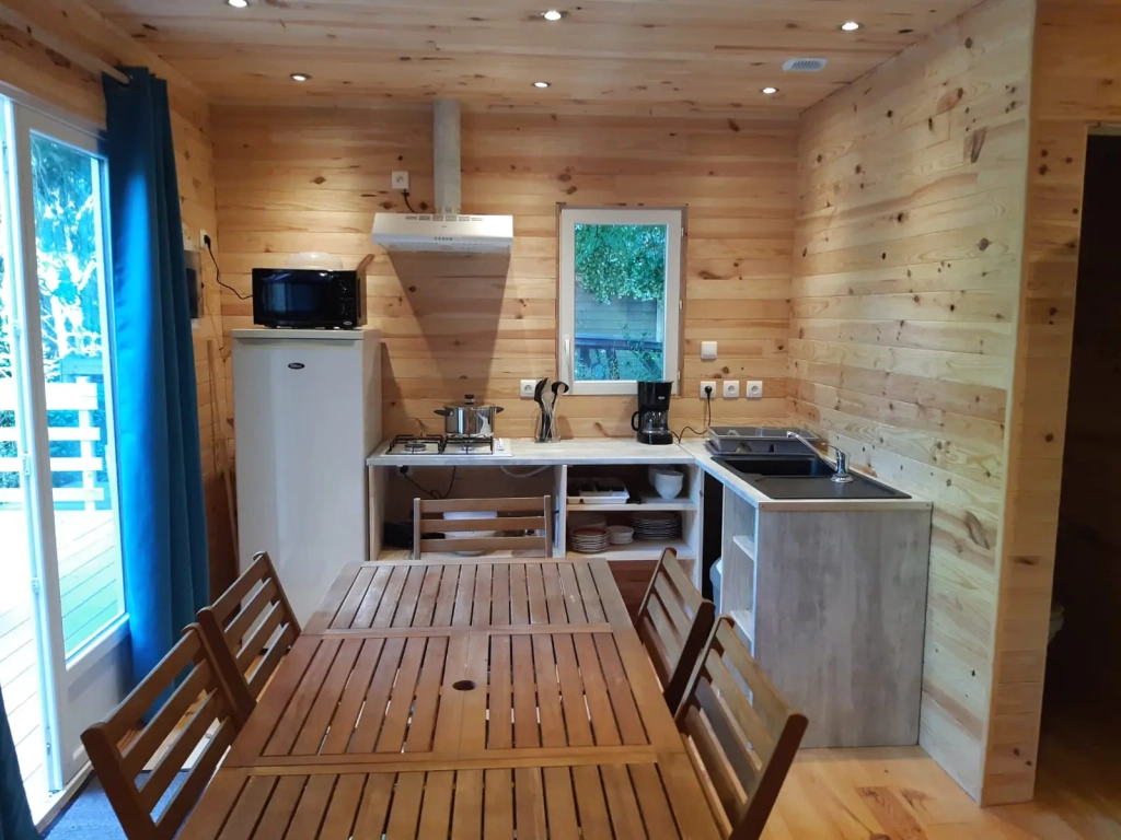 WOODEN CHALET FOR 6 TO 8 PEOPLE